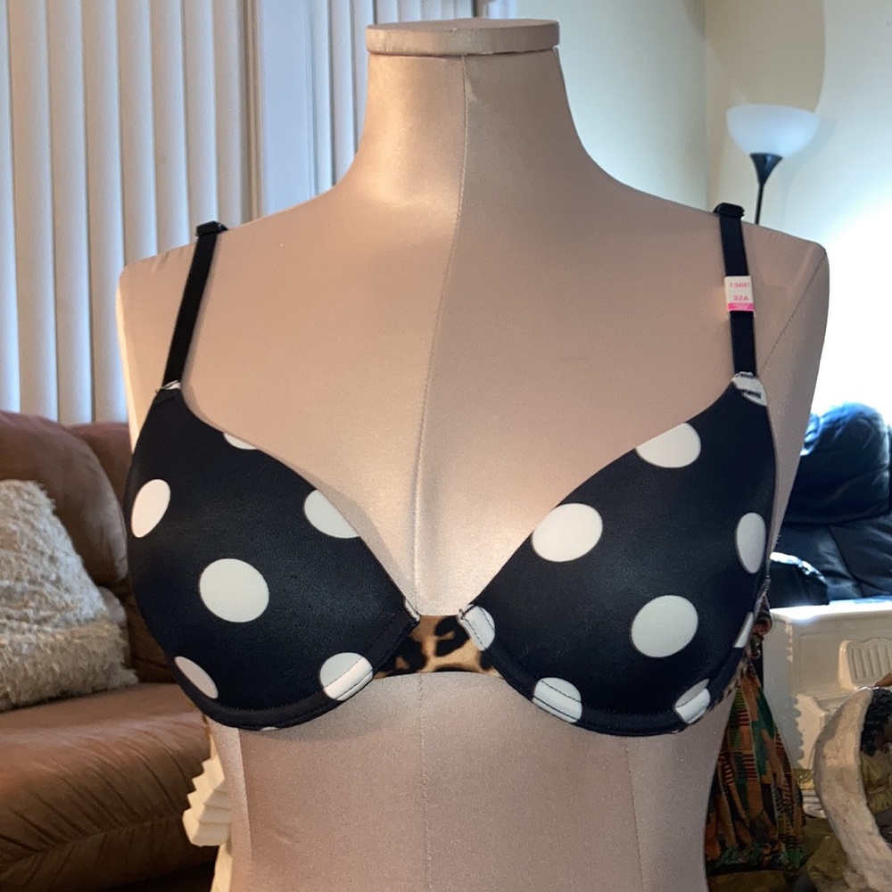 Polka dot/Leopard Victoria Secret Pink wear everywhere T-shirt bra.